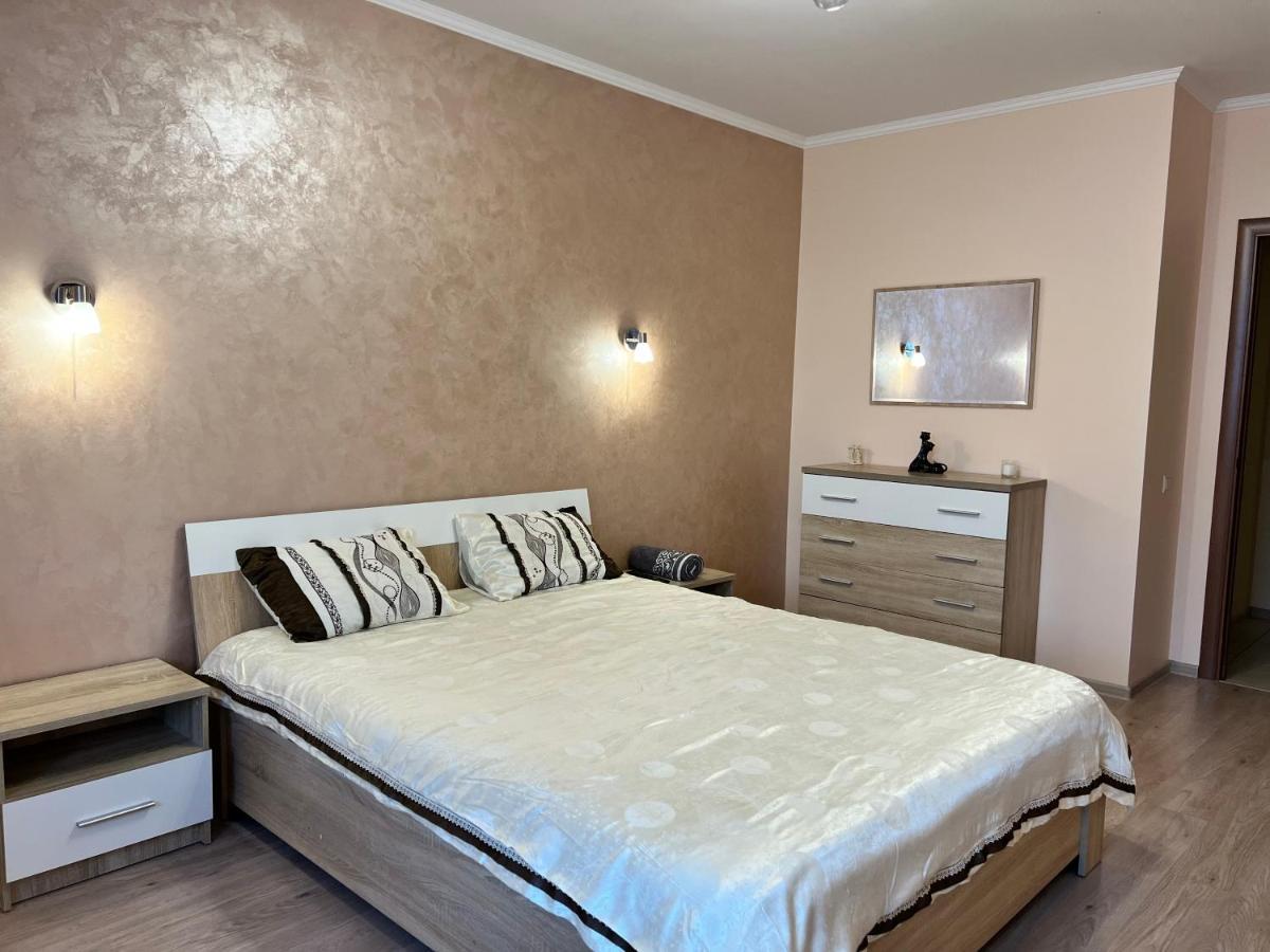 Apartaments Sichovyh Strilciv 68A Ivano-Frankivsk Buitenkant foto