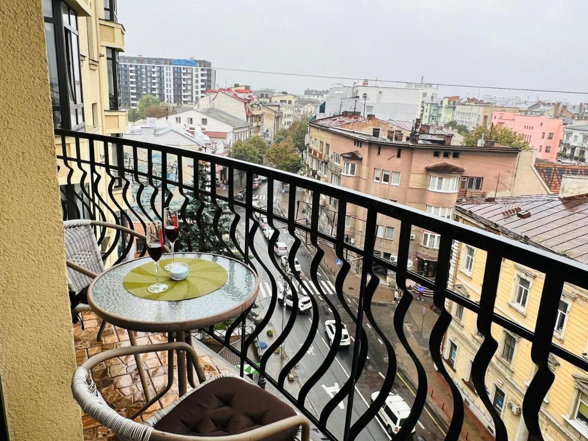 Apartaments Sichovyh Strilciv 68A Ivano-Frankivsk Buitenkant foto